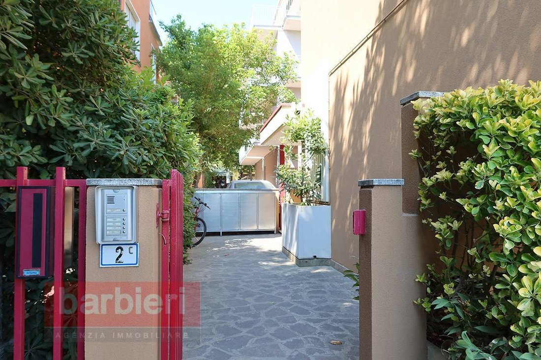 Apartment in Center, Cervia, Emilia-Romagna 3 - 16071039