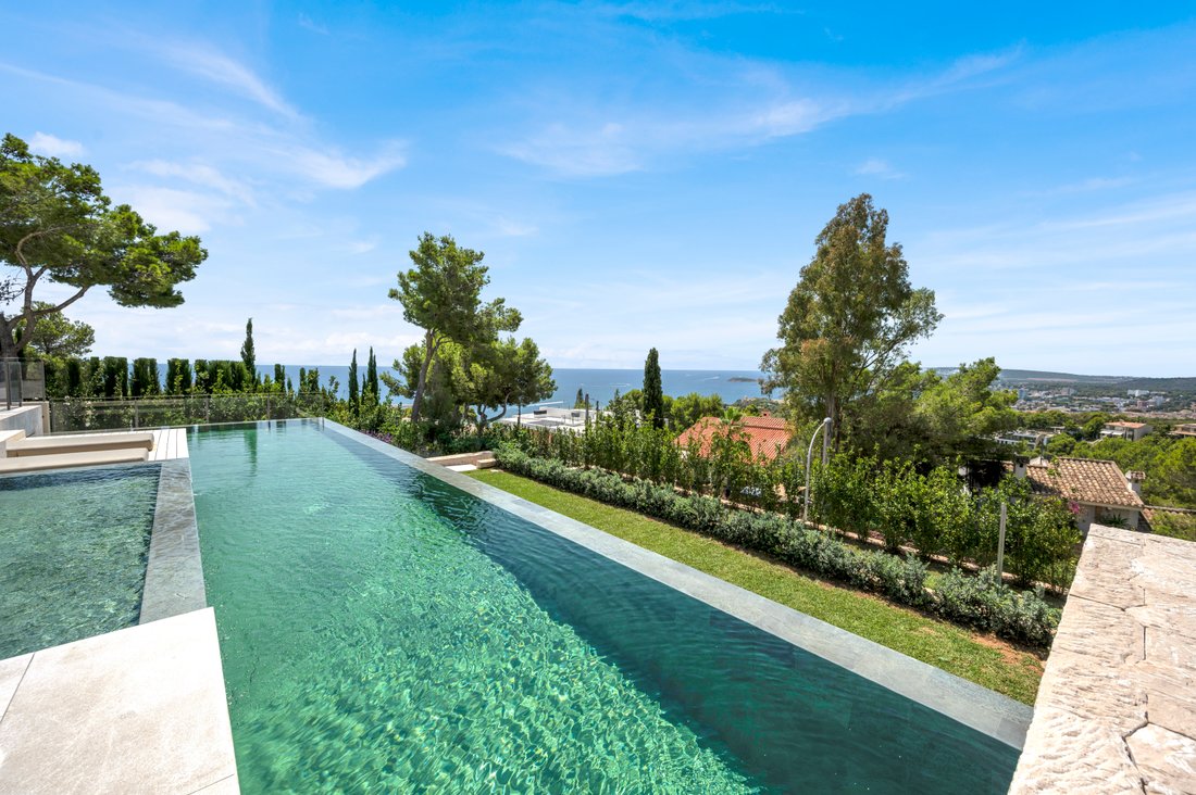 Villa in Costa d'en Blanes, Calvia, Balearic Islands 1 - 16069086