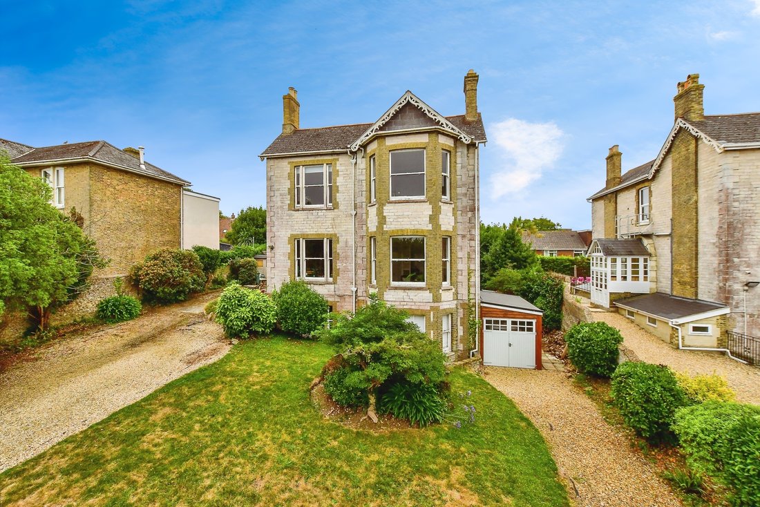 House in Ryde, England 1 - 16070684