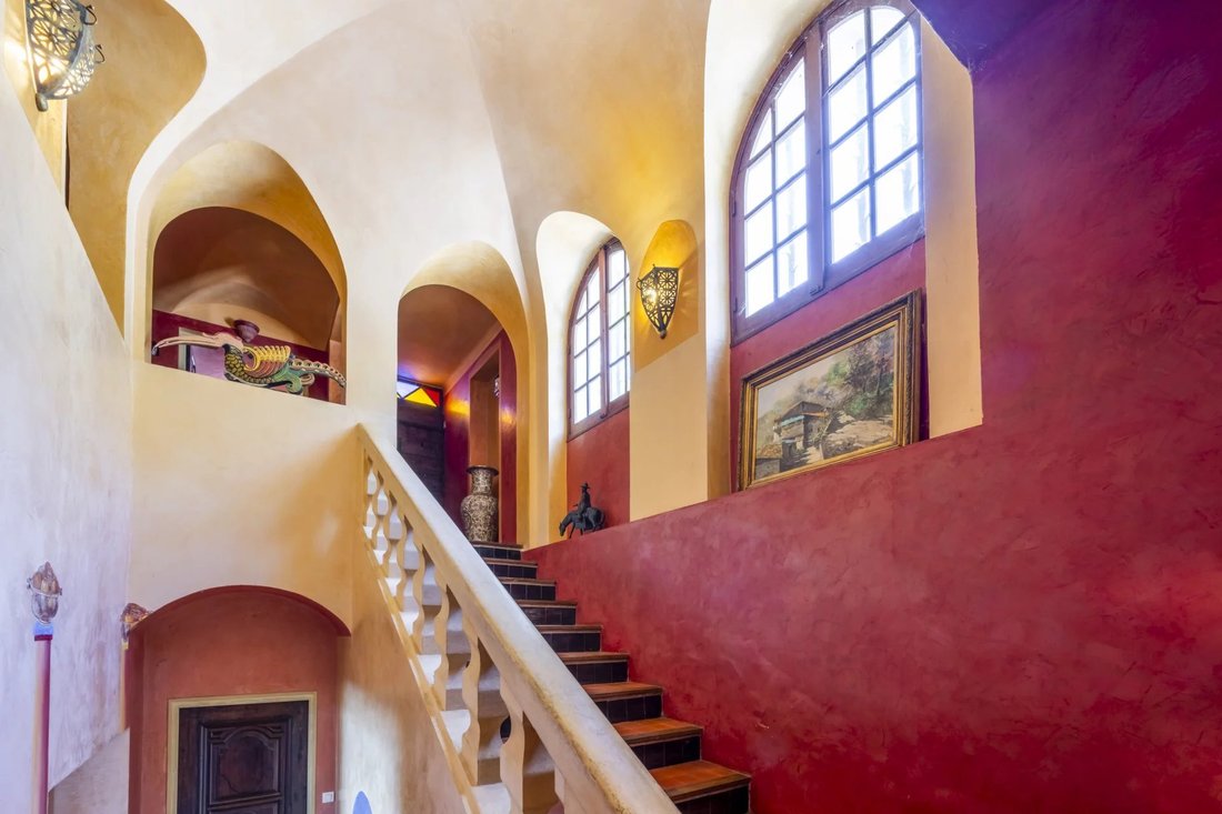 Villa in Grasse, Provence-Alpes-Côte d'Azur, France 2 - 16069287