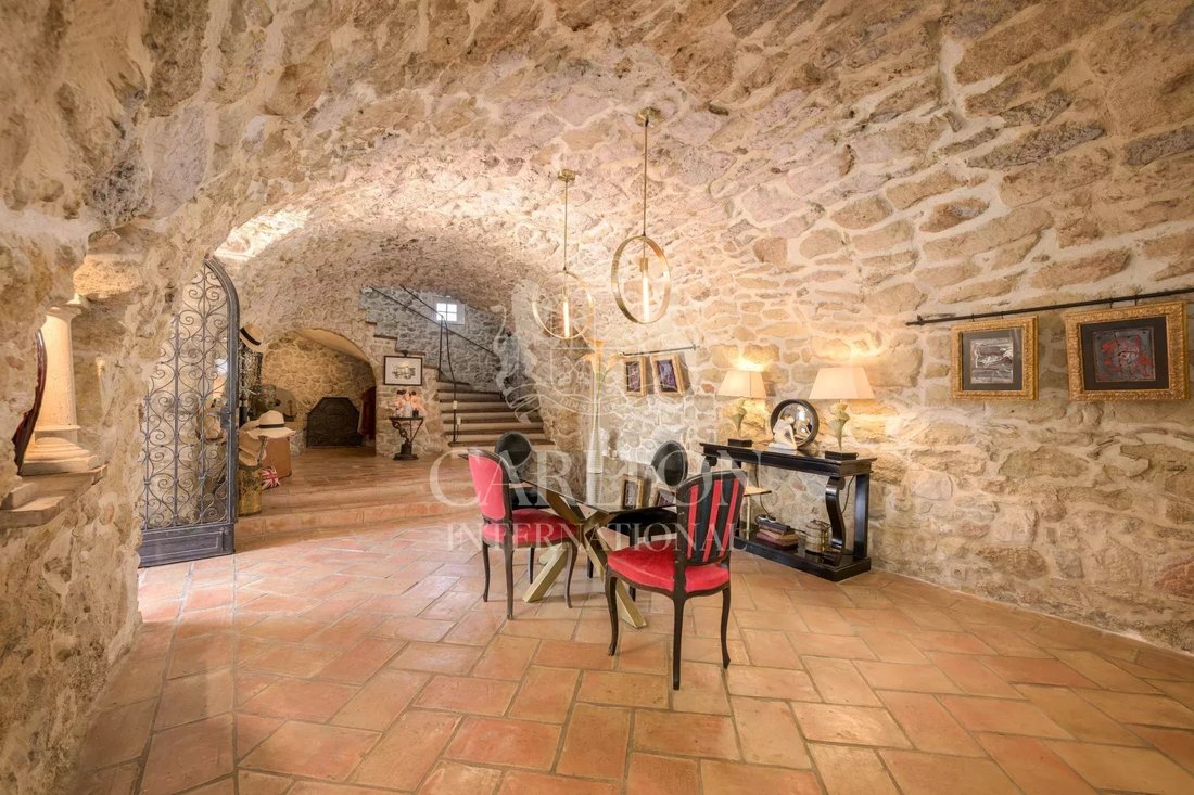 House in Village-Saint Julien-Saint Pierre, Biot, France 5 - 16069142