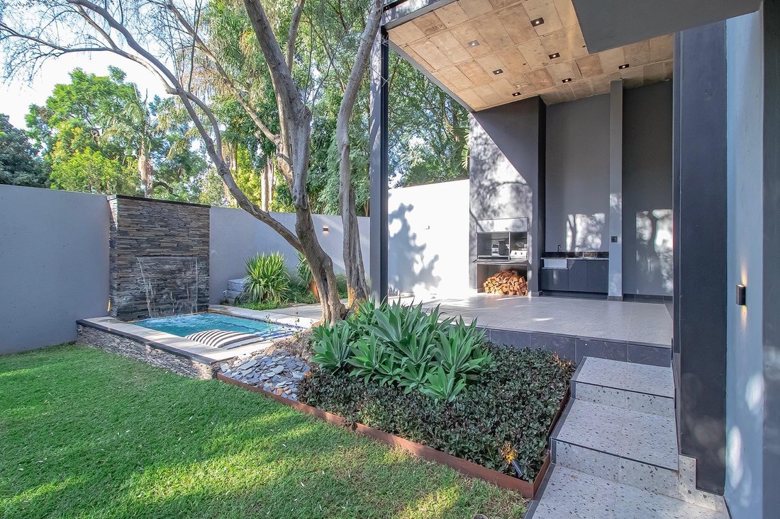 House in Waterkloof, Gauteng, South Africa 2 - 16070731