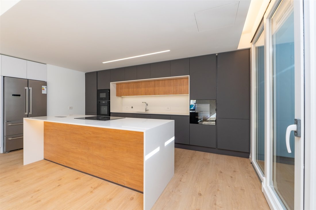 Apartment in Parede, Lisbon, Portugal 4 - 16070456