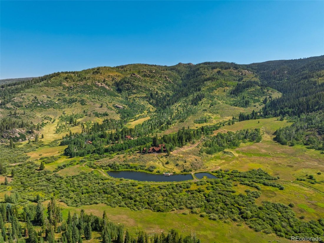 House in Oak Creek, Colorado, United States 3 - 16070879