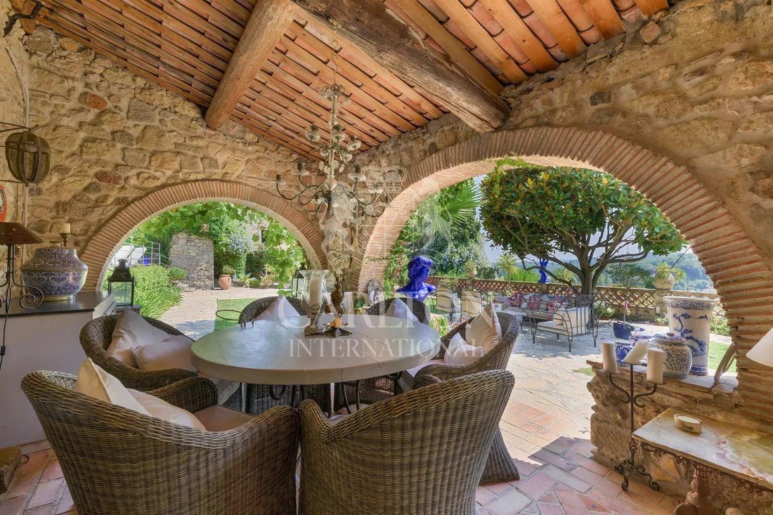 House in Village-Saint Julien-Saint Pierre, Biot, France 3 - 16069142