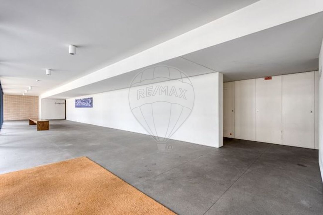 Apartment in Mafamude e Vilar do Paraiso, Porto District, Portugal 1 - 16017613