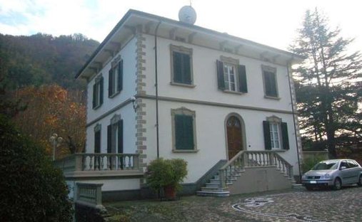 Villa en Bagni de Lucca, Toscana, Italia 1
