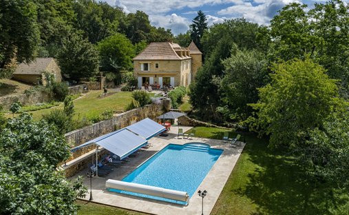 House in Beynac-et-Cazenac, Nouvelle-Aquitaine, France 1