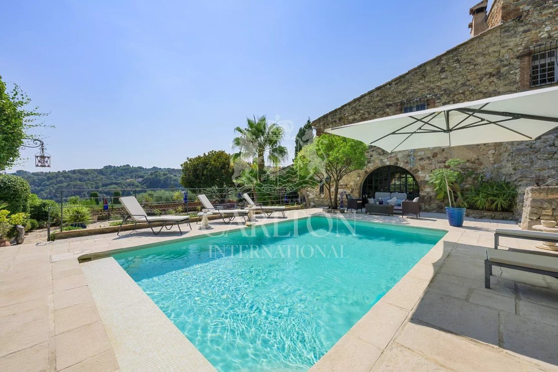 House in Village-Saint Julien-Saint Pierre, Biot, France 4 - 16069142