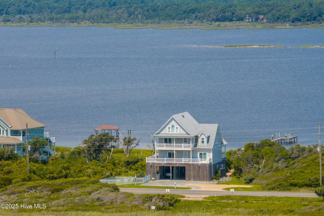 House in North Topsail Beach, North Carolina, United States 3 - 16063343