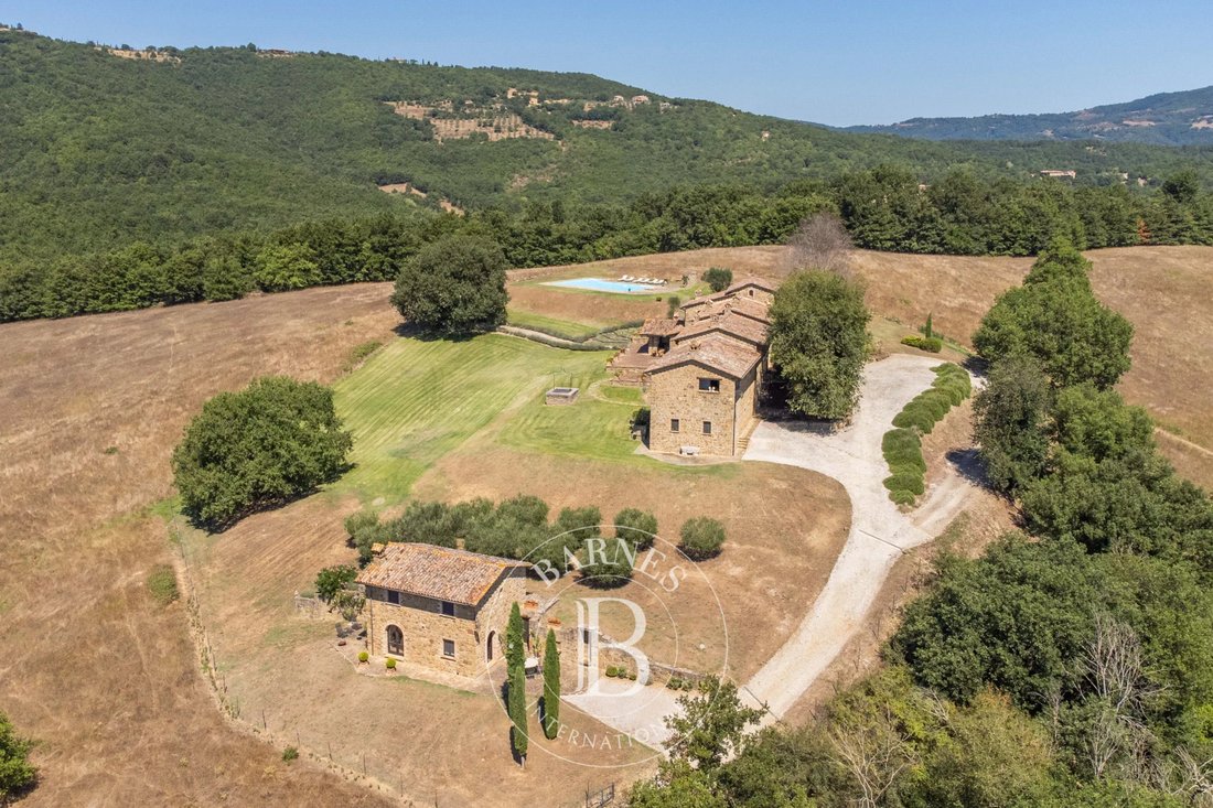 Villa in Lisciano Niccone, Umbria, Italy 3 - 15693059