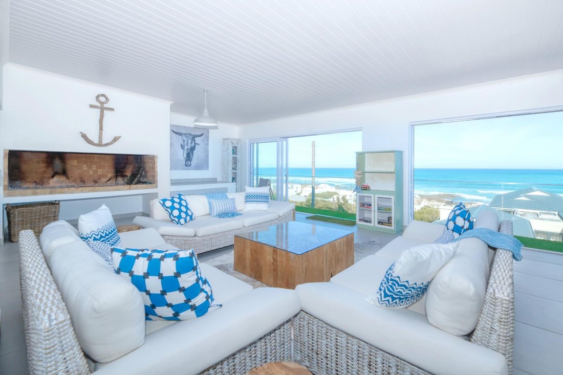 House in Struis Bay, Western Cape, South Africa 2 - 15854008