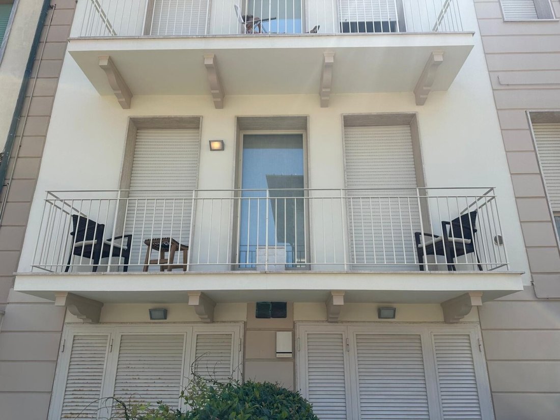 Apartment in Lungomare, Viareggio, Tuscany 2 - 16070397