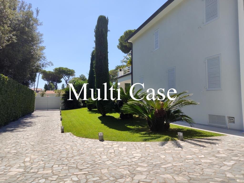 Villa in Roma Imperiale, Forte dei Marmi, Tuscany 3 - 16070431