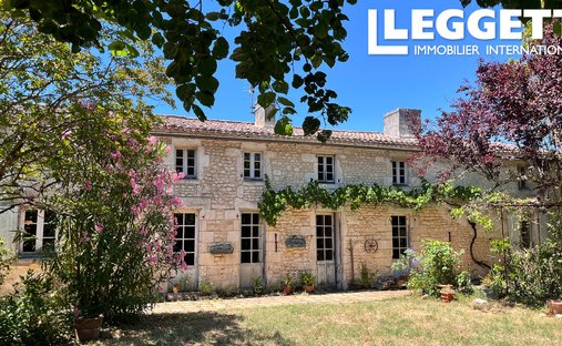 Farm Ranch in Saint-Palais-sur-Mer, Nouvelle-Aquitaine, Frankreich 1