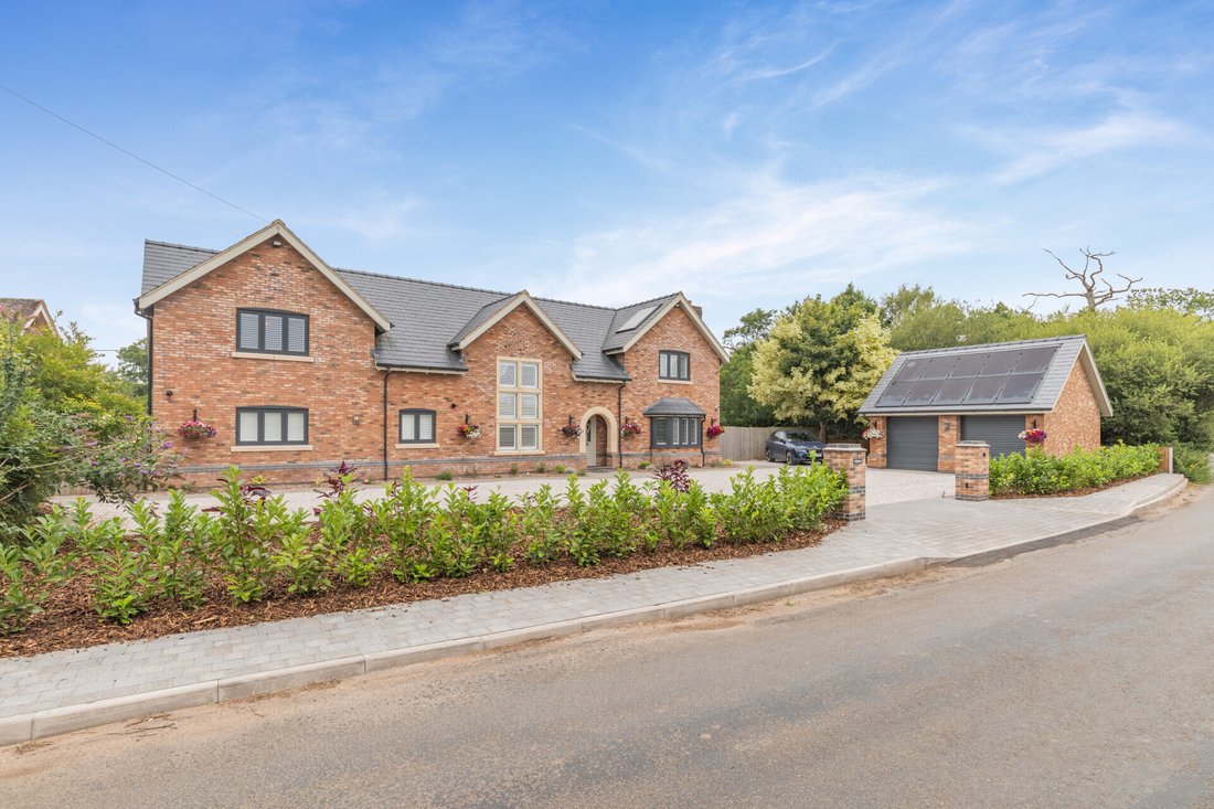 House in Lower Barton, Eccleshall, England 1 - 16070696
