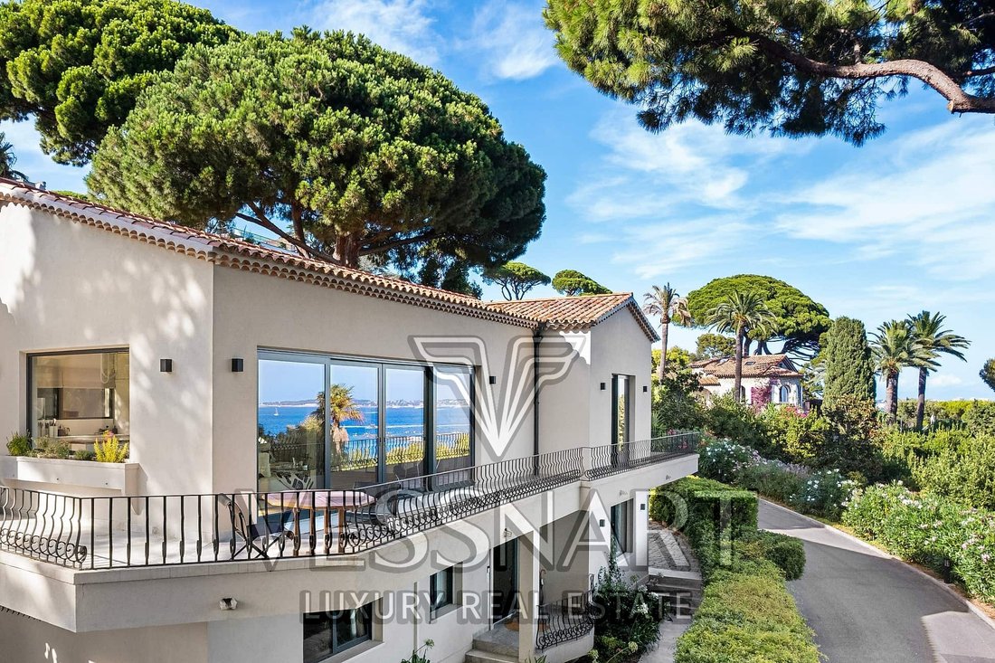 Villa in Cannes, Provence-Alpes-Côte d'Azur, France 2 - 16069189