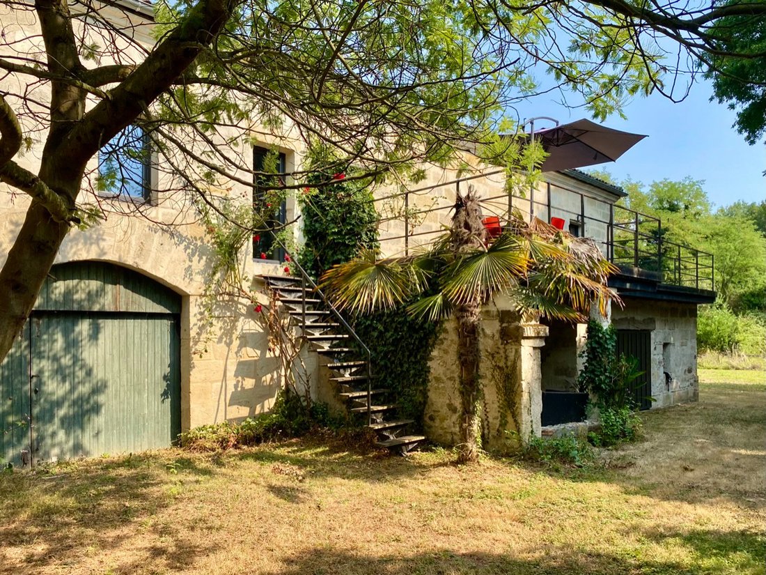 Villa in Libourne, Nouvelle-Aquitaine, France 2 - 16070479