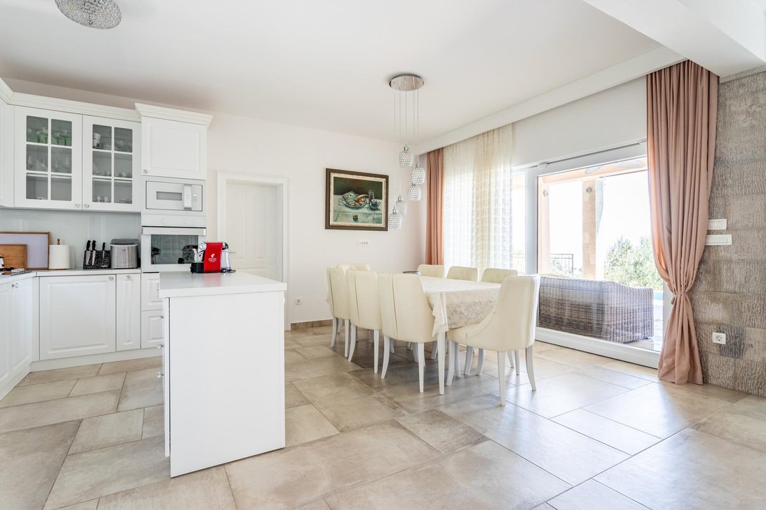 Villa in Mimice, Split-Dalmatia County, Croatia 3 - 16070836