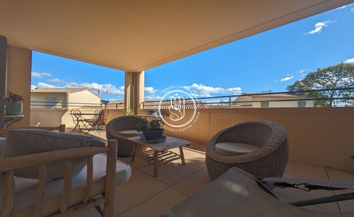 Appartamento a Uzès, Occitania, Francia 1