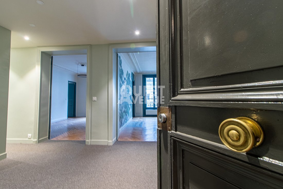 Apartment in Odéon, Paris 6e Arrondissement, Paris 4 - 16067435