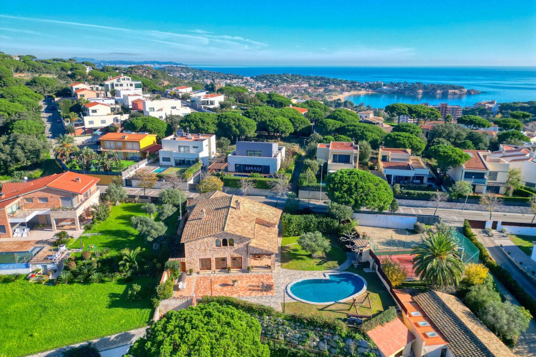 Finca in Sant Feliu de Guixols, Catalonia, Spain 4 - 14974011