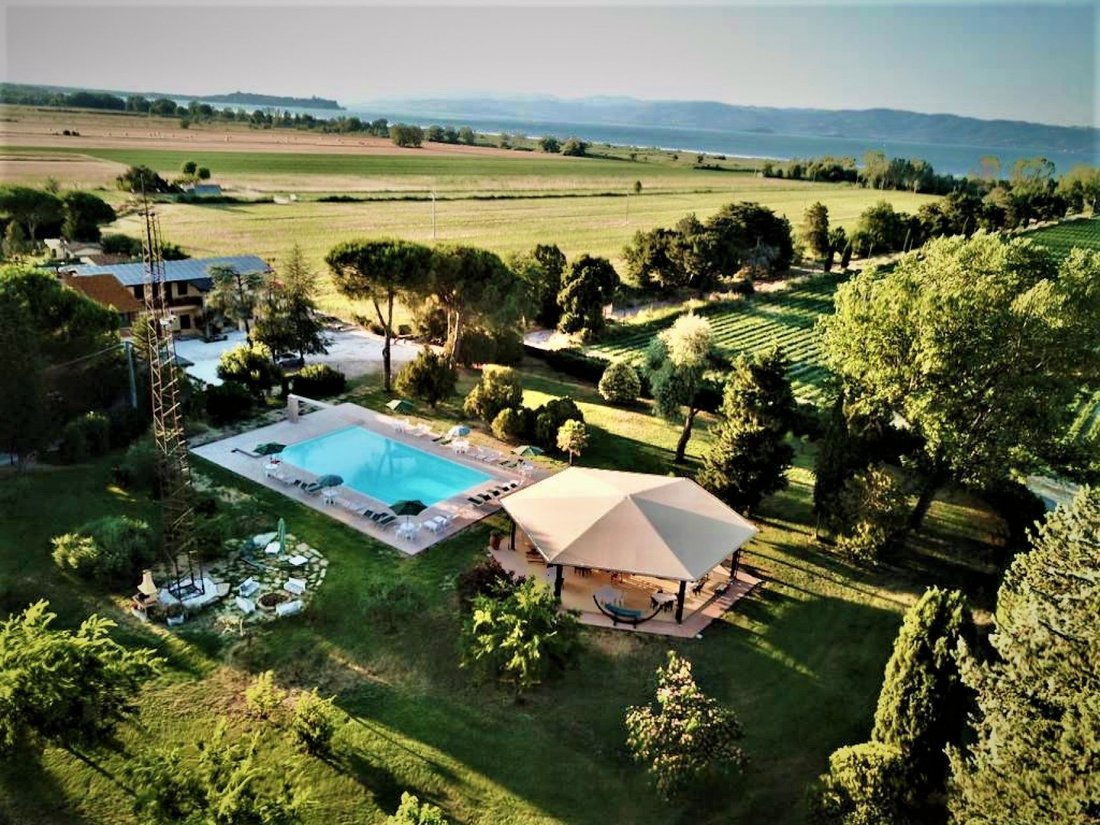 Villa in Castiglione del Lago, Umbria, Italy 1 - 16069307