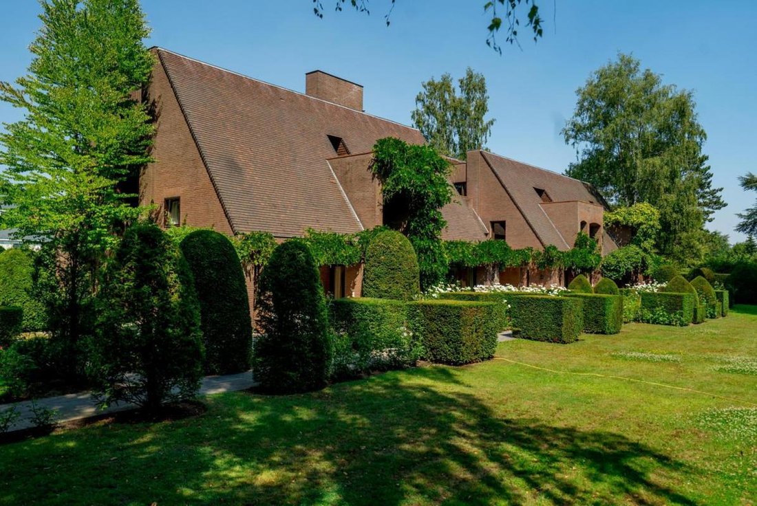 House in Uccle, Brussels, Belgium 1 - 16071046