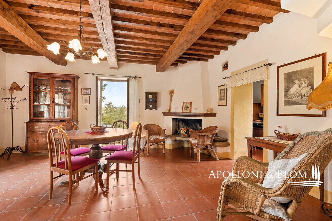 Villa in San Casciano dei Bagni, Tuscany, Italy 2 - 16069417