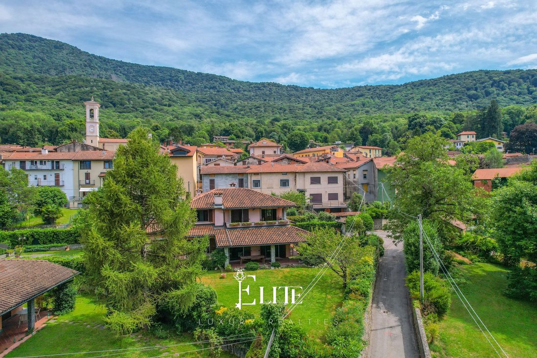 Villa in Orino, Lombardy, Italy 4 - 16071701