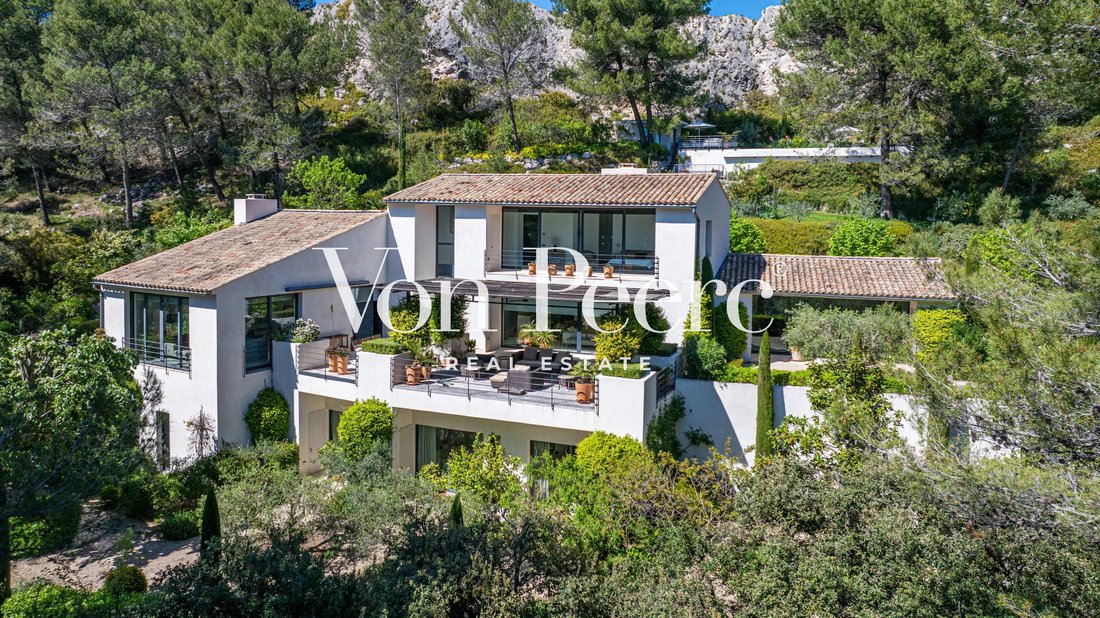 House in Les Baux-de-Provence, Provence-Alpes-Côte d'Azur, France 1 - 15496245