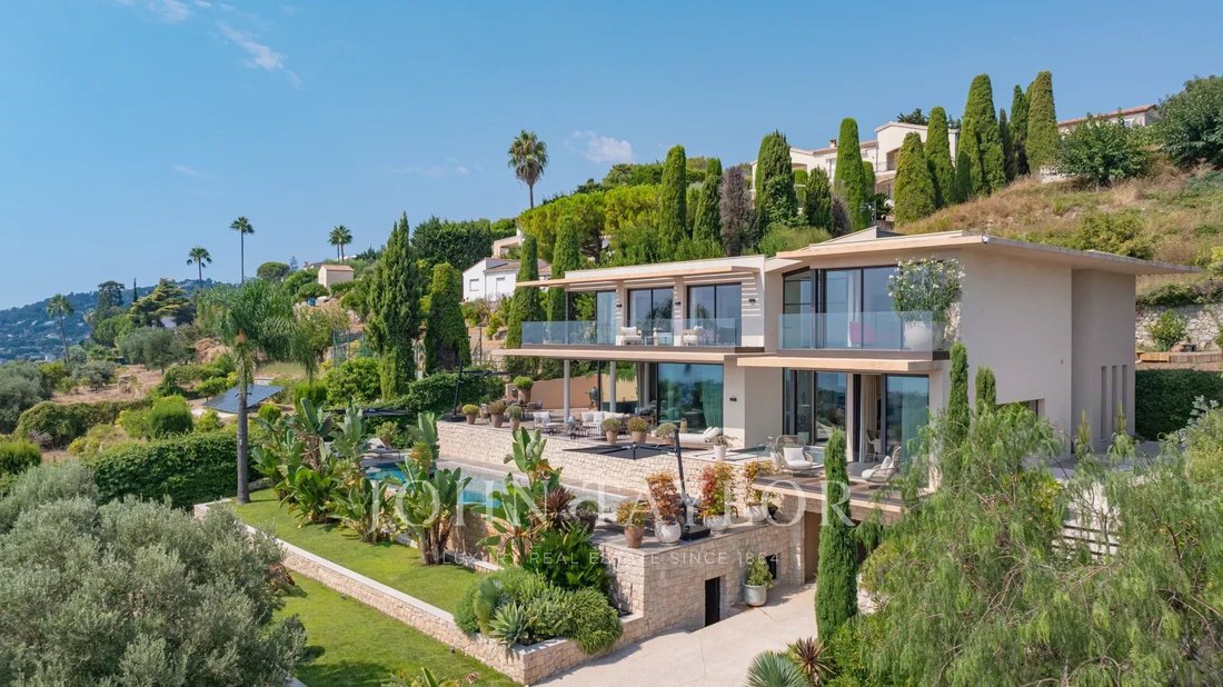 Villa in Brusquet-Retenaou-Devens, Vallauris, France 1 - 16072002