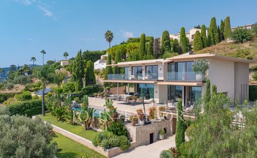 Villa in Brusquet-Retenaou-Devens, Vallauris, France 1