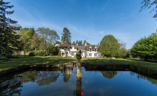 House in Arrondissement of Fontainebleau, Ile-de-France, France 1