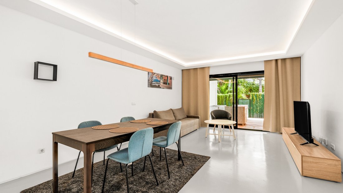 Apartment in Puerto Banus, Marbella, Spain 3 - 16075492