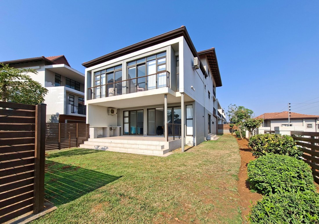 Townhouse in Blackburn, KwaZulu-Natal, South Africa 2 - 16074890