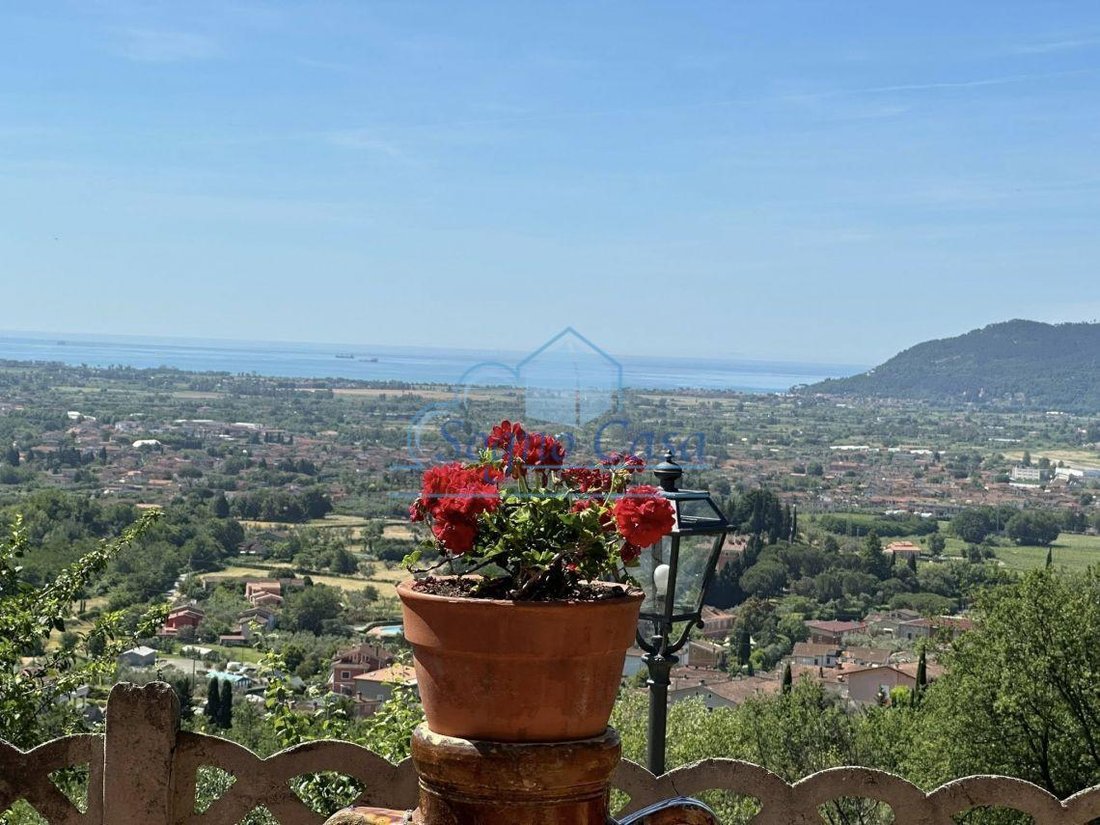 Villa in Fosdinovo, Tuscany, Italy 1 - 16075616