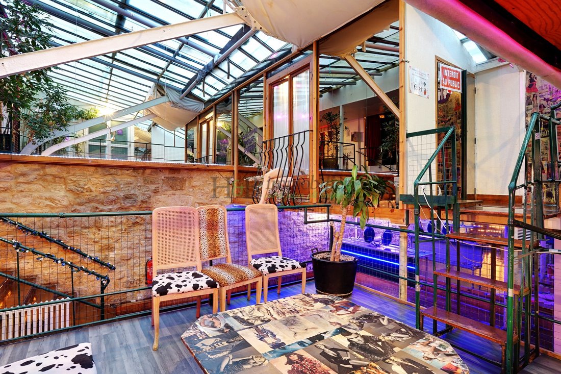 Penthouse in Paris, Île-de-France, France 2 - 16074466