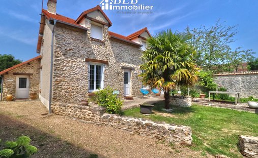 House in Peripherie, Le Perray-en-Yvelines, France 1