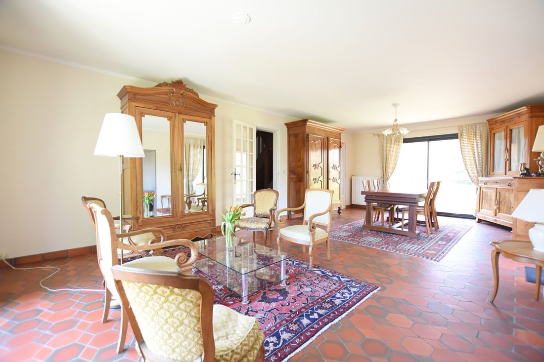 House in Les Essarts-le-Roi, Ile-de-France, France 4 - 16074411