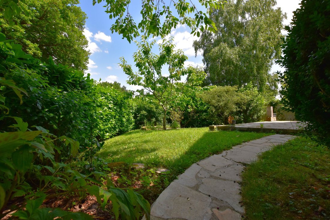 House in Les Essarts-le-Roi, Ile-de-France, France 2 - 16074411