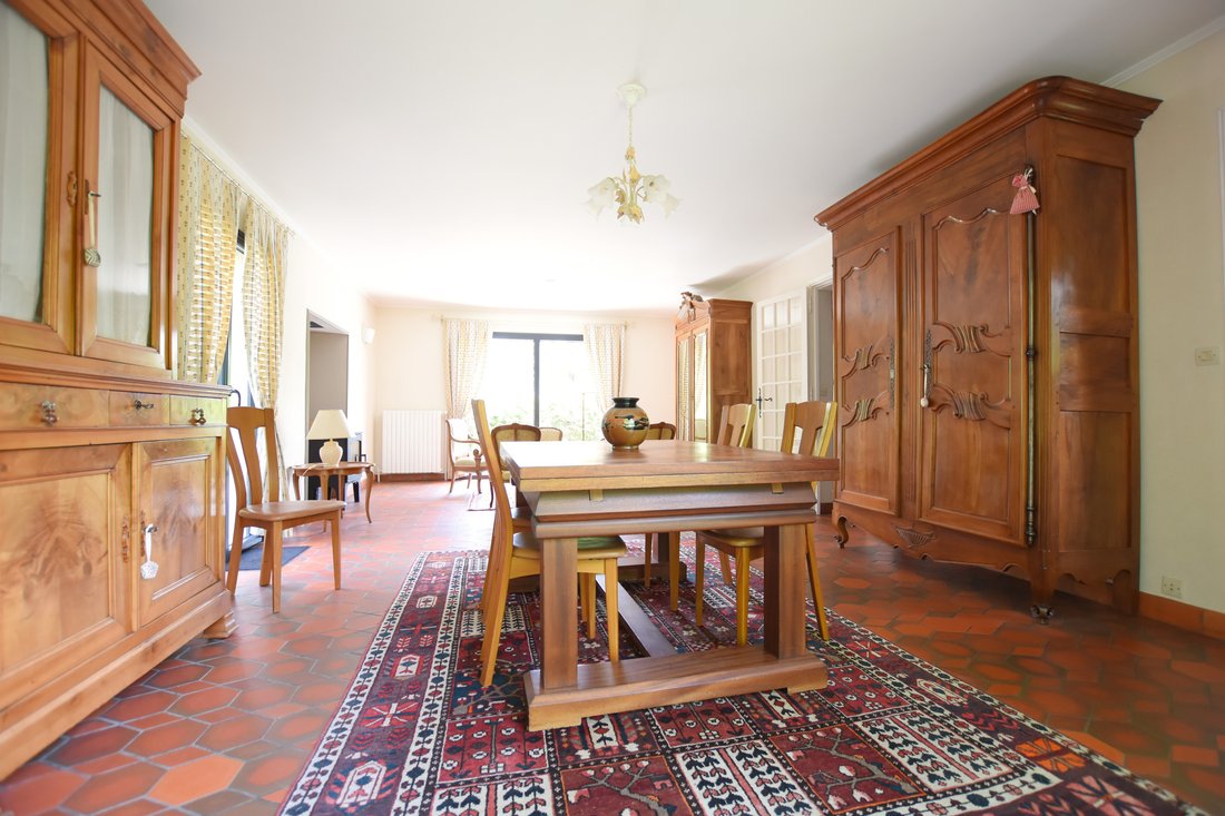 House in Les Essarts-le-Roi, Ile-de-France, France 3 - 16074411