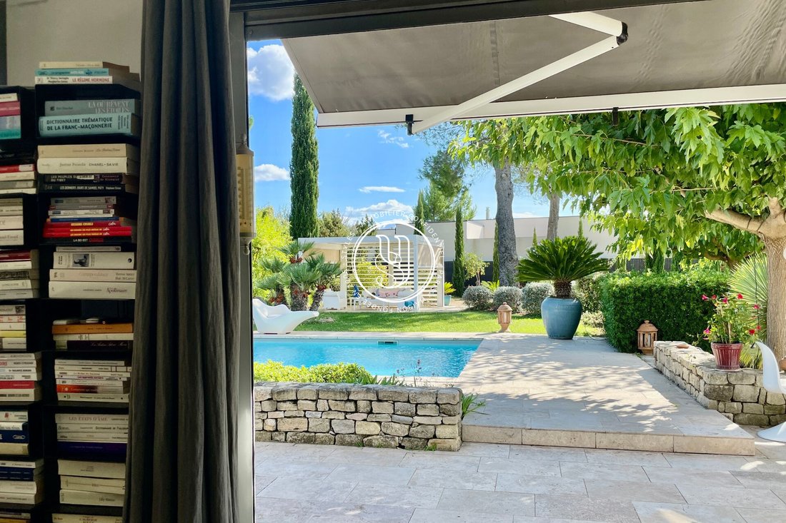 Villa in Uzès, Occitania, France 3 - 16074819