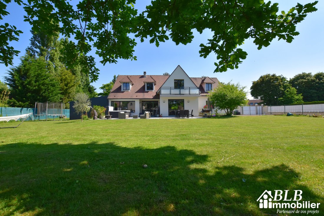 House in Les Essarts-le-Roi, Ile-de-France, France 1 - 16074742