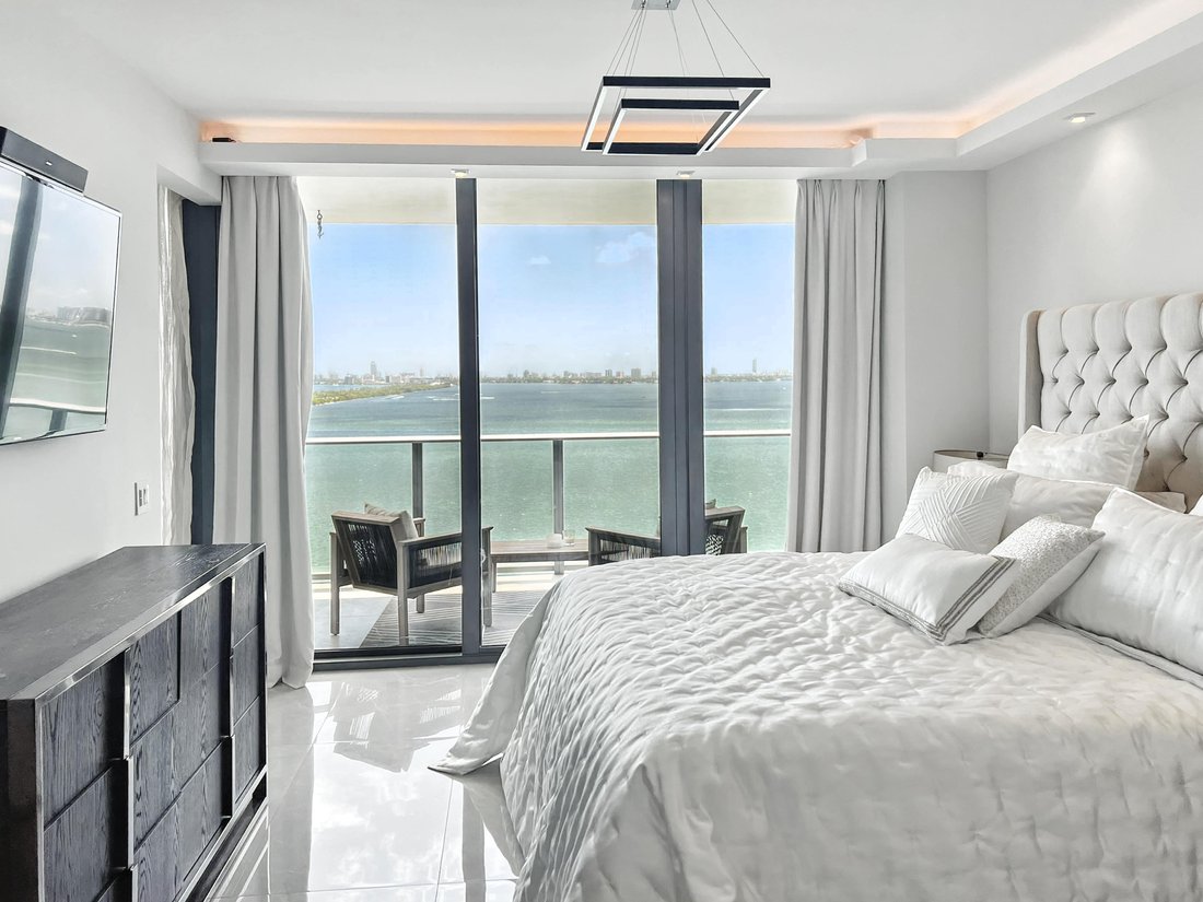 Condo in Miami, Florida, United States 4 - 16076522