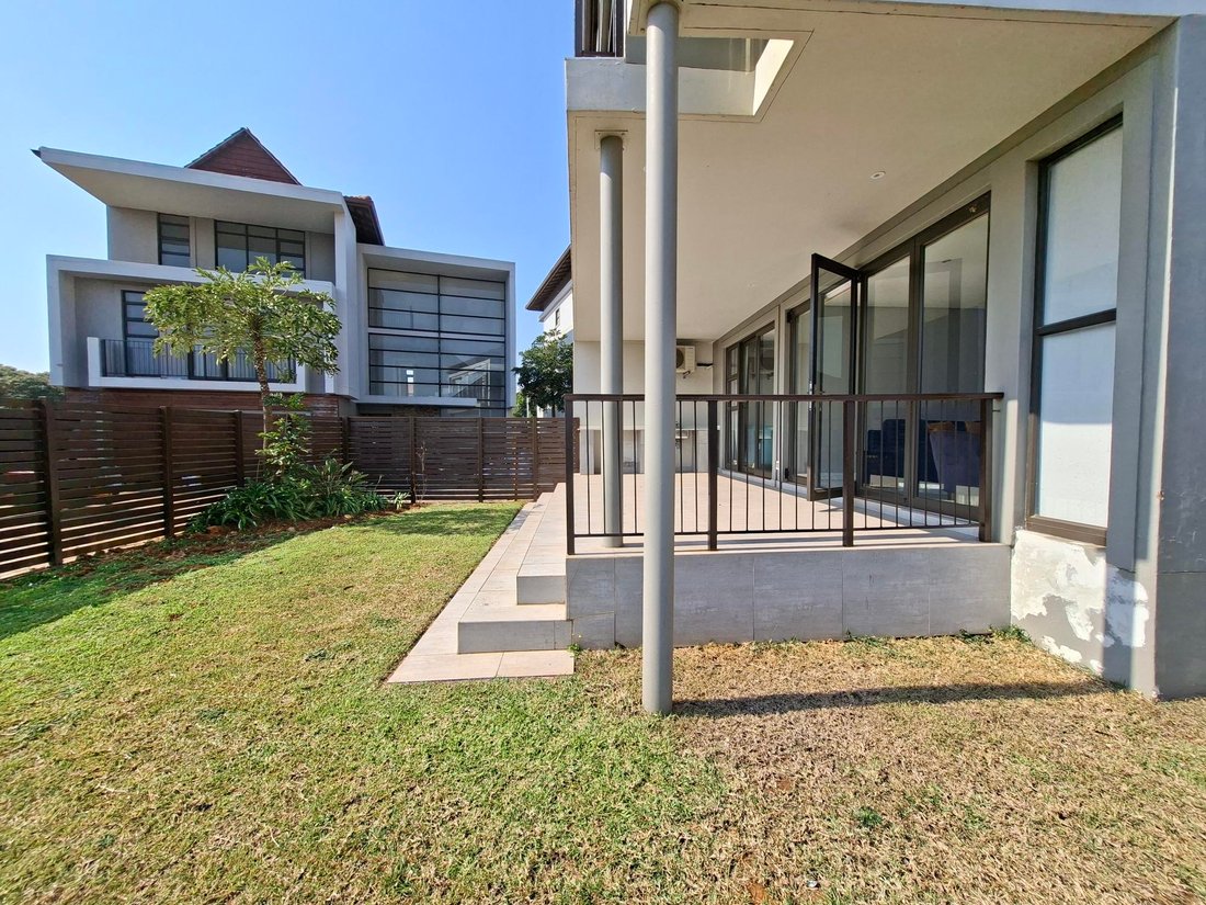 Townhouse in Blackburn, KwaZulu-Natal, South Africa 5 - 16074890