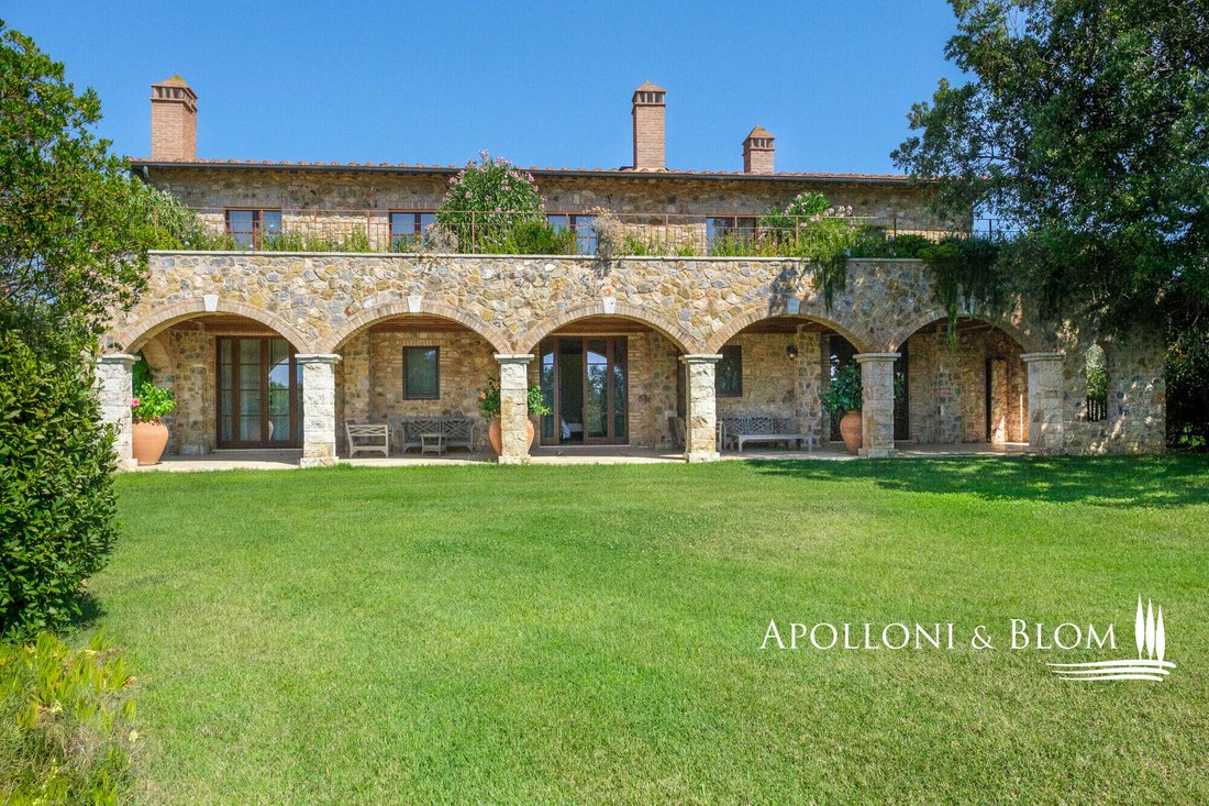 Autres à Massa Marittima, Toscane, Italie 2 - 12894460