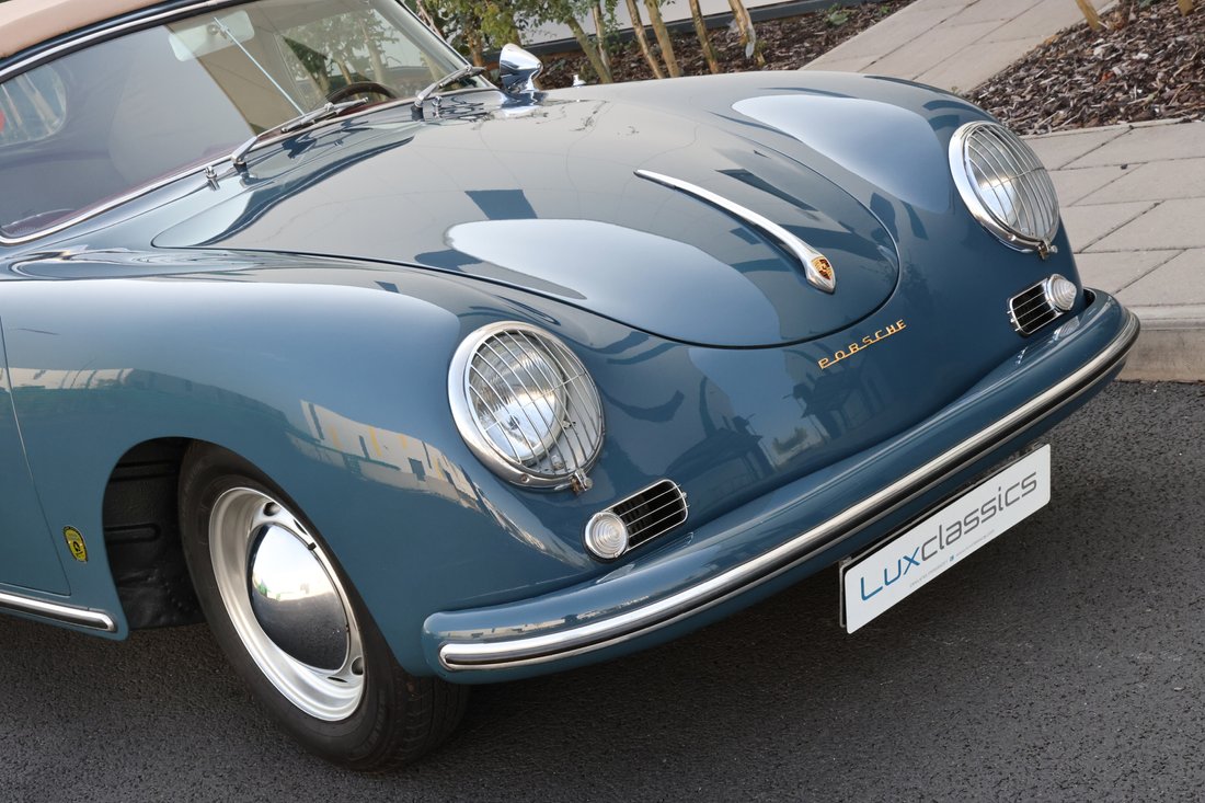 Cabriolet in Great Leighs, England, United Kingdom 3 - 15569559