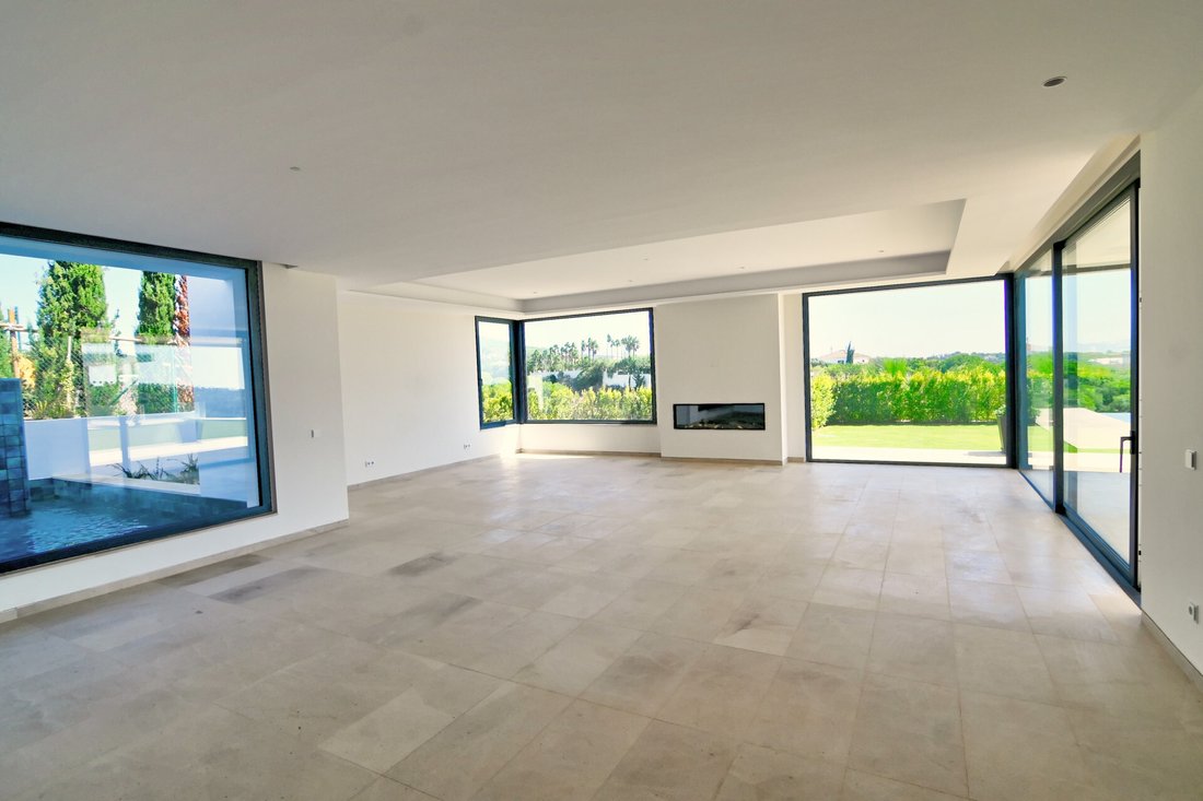 Villa in Sotogrande, San Roque, Andalusia 4 - 13084481