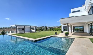 Villa in Sotogrande, San Roque, Andalusia 1